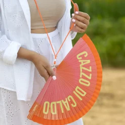 Abanico pintado "Cazzo di caldo" degradado naranja