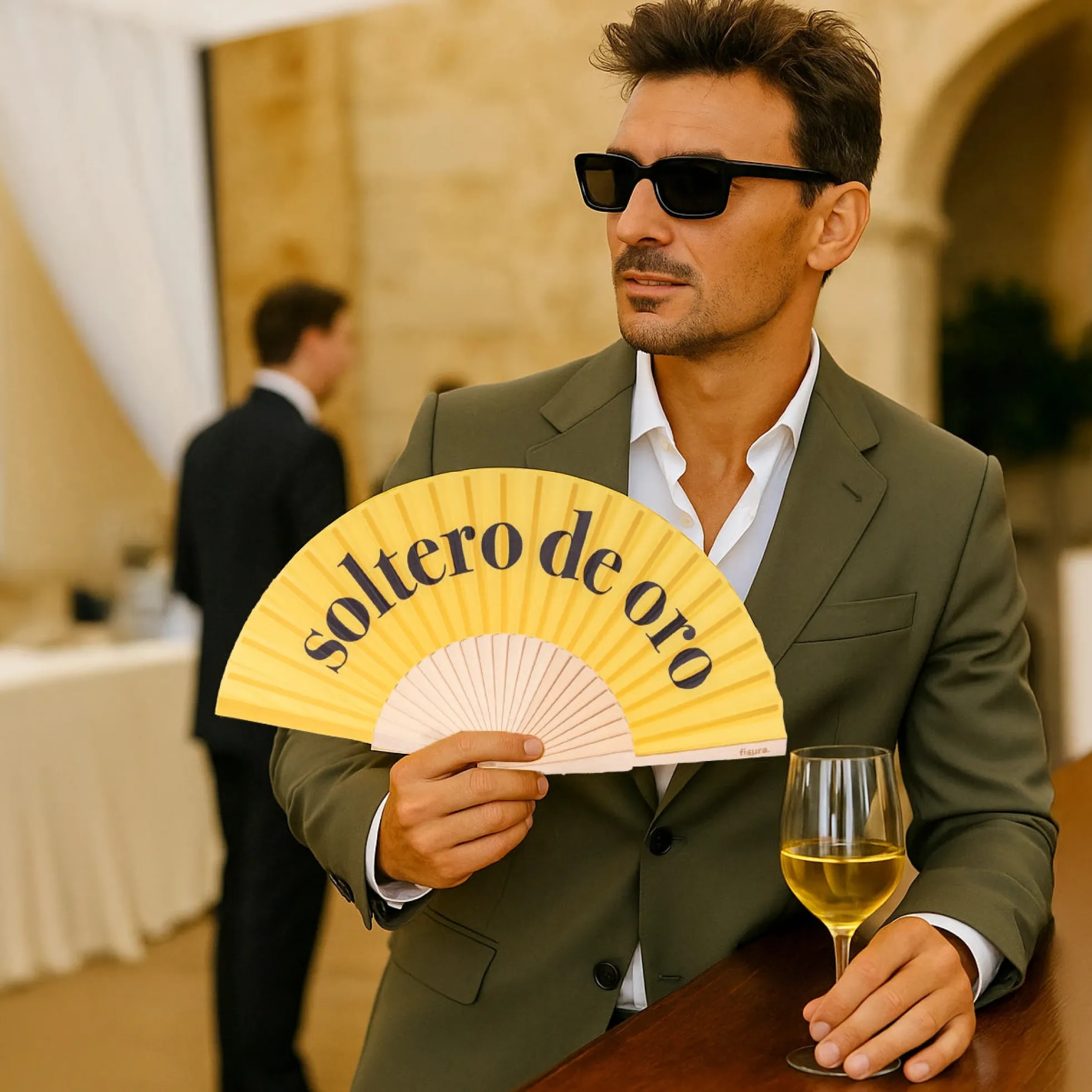Abanico “Soltero de oro” amarillo