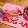 Alfombrilla para comedero “dog bar"