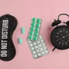 Antifaz Negro de gel "Do not disturb"