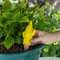 Autorriego gnomo amarillo