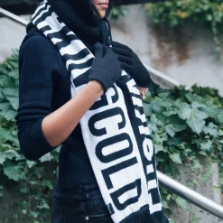 Bufanda "Fucking cold”