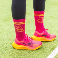 Calcetines Unisex “I don't sweat, I sparkle” rosa