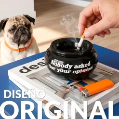 Cenicero con tapa “Nobody asked for your opinion"