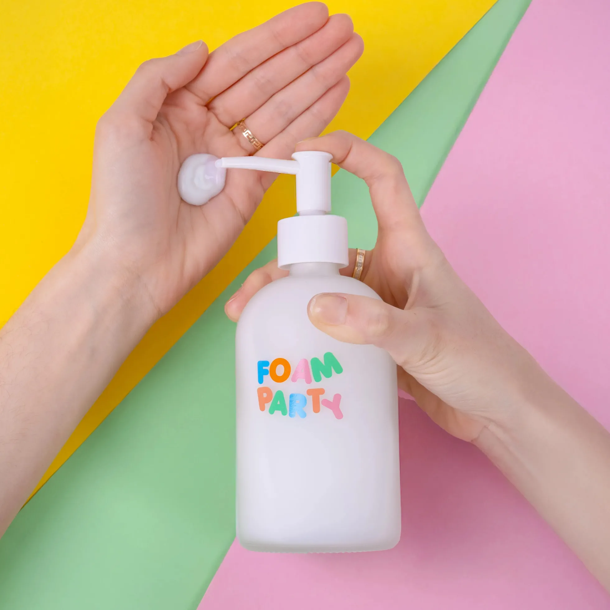 Dispensador de jabón “Foam party"
