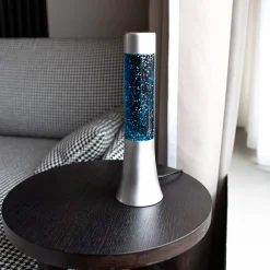 Lámpara de lava glitter de 30 cm con base plateada y líquido azul