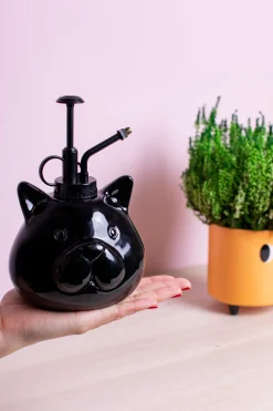 Pulverizador para plantas “gato” negro