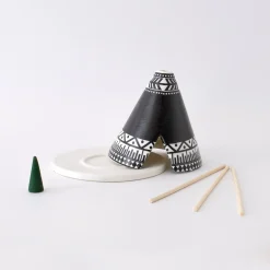 Quemador de Incienso Tipi Negro
