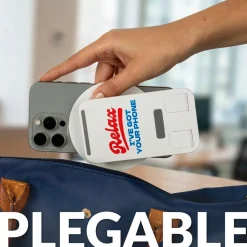 Soporte móvil plegable “Relax, I’ve got your phone”