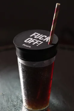 Tapa vasos antidroga “F*ck off”