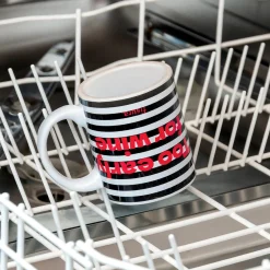 Taza "Too early for wine" rayas