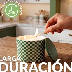 Vela de cerámica con tapa “Cuadros” – eucalipto