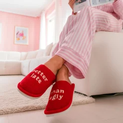 Zapatillas “Better late than ugly” rojo